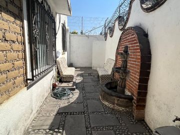 CASA EN VENTA, CON ALBERCA EN CUAUTLA, A 15 MIN. DE OAXTEPEC, MORELOS