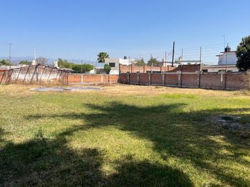 CASA EN VENTA, CON ALBERCA EN CUAUTLA, A 15 MIN. DE OAXTEPEC, MORELOS