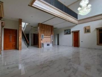 Rumah 3 lantai bisa untuk kantor lokasi strategis dekat raya a yani
