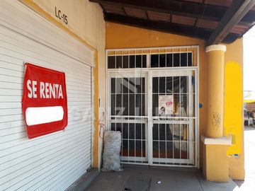 VILLAS DEL BAJIO: AV. LAS TORRES  AMPLIO LOCAL CON BAÑO, EN CELAYA, GTO.