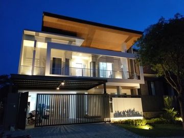 *Dijual Rumah Minimalis Modern 2 lantai Selat Golf Citraland *DN