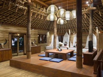 Jual Hotel Villa di Daerah Hoba Wawi Sumba Barat Pinggir Pantai