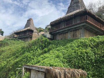 Jual Hotel Villa di Daerah Hoba Wawi Sumba Barat Pinggir Pantai