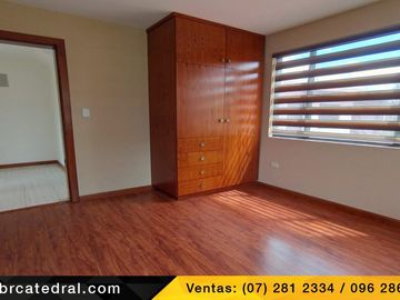 Casa de venta en Ricaurte - 4 esquinas  – código:19756
