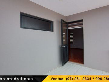 Casa de venta en Ricaurte - 4 esquinas  – código:19756