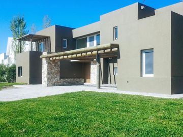 Casa - Los Castores