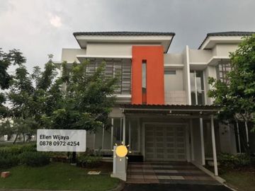 Cluster Volta Summarecon serpong posisi corner depan swimming pool