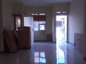 Rumah minimalis masuk komplek di cikutra atas dekat cimenyan