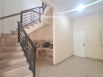 Disewakan Rumah Siap Huni Unfurnish Hook Di Pondok Pucung