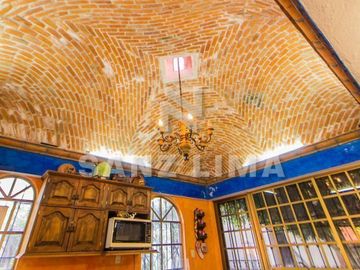 CAMINO REAL: HERMOSA QUINTA CON INSTALACIONES, PARA DISFRUTAR ¡TODOS LOS DIAS