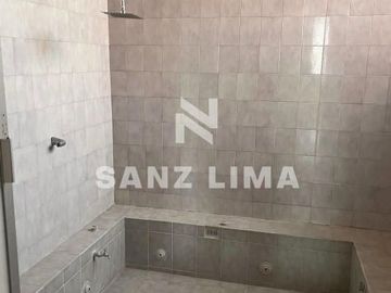 Zona de Oro II: Hermosa casa con amplio patio