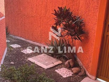 Zona de Oro II: Hermosa casa con amplio patio