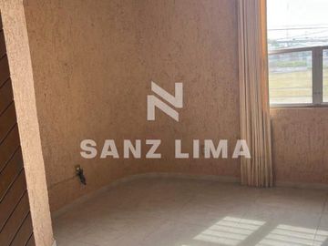 Zona de Oro II: Hermosa casa con amplio patio