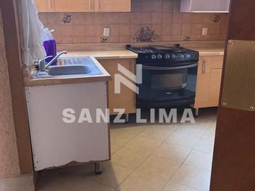 Zona de Oro II: Hermosa casa con amplio patio