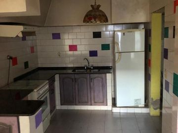 CASA INTERNA CÉNTRICA EN VENTA REF. BR65 GRAL. RODRÍGUEZ PICCARDO.