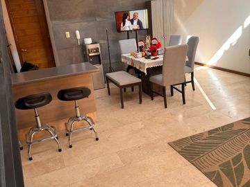 VENTA DE DEPARTAMENTO DE DOS NIVELES CERCANO A PLAZA SAN LUIS