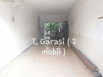 Rumah Raya Tenggilis Mejoyo arah tenggara