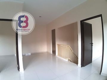 DIJUAL RUMAH CANTIK FULL 2 LANTAI RAPI TERAWAT SIAP HUNI DI BINTARO JAYA SEKTOR 2