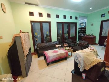 Dijual Rumah Mewah Dan Nyaman di Kemang Pratama 5