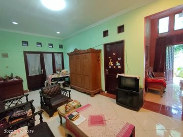 Dijual Rumah Mewah Dan Nyaman di Kemang Pratama 5