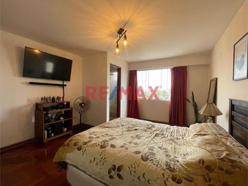Descubre tu nuevo hogar en este lindo y amplio departamento, con vista a la calle, ubicado en sexto piso.

Inmejorable ubicación, se encuentra en la