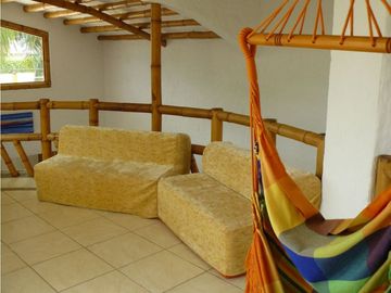 286. CASA CAMPESTRE EN CARMEN DE APICALA