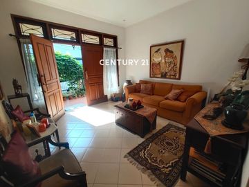 Rumah Classic Hommy Di Sektor 9 Bintaro Jaya DM 18594