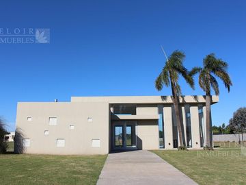 Casa - Francisco Alvarez