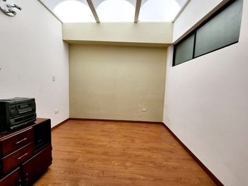 Vendo departamento y suite en Norte de Quito