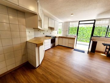 Vendo departamento y suite en Norte de Quito