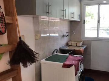 Excelente propiedad con piscina en barrio cerrado