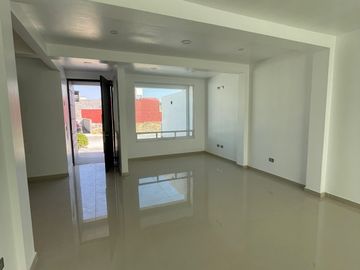 VENTA DE CASA AL SUR DE LA Ciudad