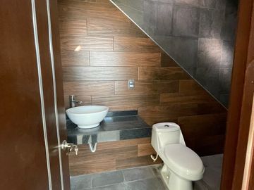 VENTA DE CASA AL SUR DE LA Ciudad