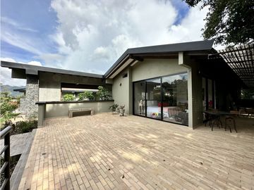 Venta de Casa Campestre en La Ceja
