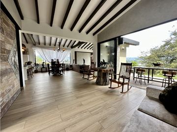 Venta de Casa Campestre en La Ceja