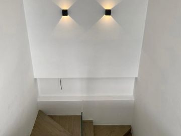 casa en venta en manantial de las mercedes. Cod V3075