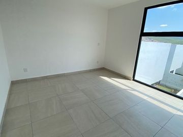 Estrena Casa en Valle de Juriquilla, Gran Ubicación, Diseño de Autor