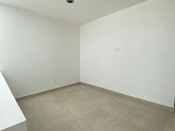 Estrena Casa en Valle de Juriquilla, Gran Ubicación, Diseño de Autor