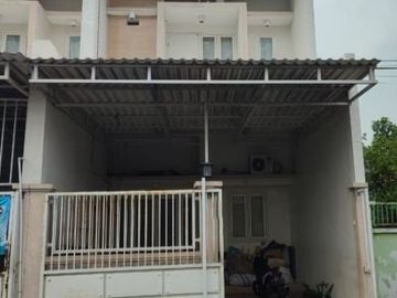 Rumah Kedinding Tengah Siap Huni, Row jalan 2.5 mobil Hadap selatan