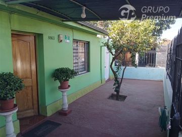 Casa en venta de 4D,1B