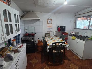 Casa en venta de 4D,1B