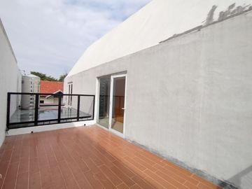 Town House di Pejaten dg Kolam Renang dan Taman Unfurnished HSE-A0497