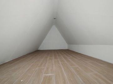Town House di Pejaten dg Kolam Renang dan Taman Unfurnished HSE-A0497