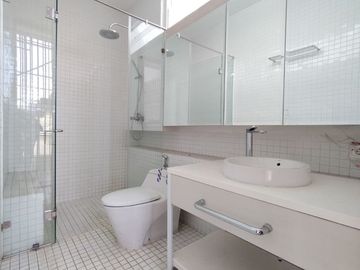 Town House di Pejaten dg Kolam Renang dan Taman Unfurnished HSE-A0497