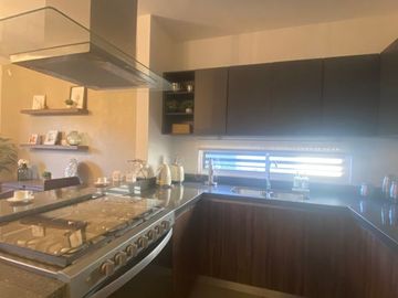 VENTA CASA SOBRE AV CONCORDIA  APODACA