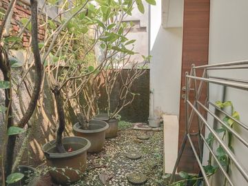 Rumah Asri Terawat 15 menit ke Gerbang Tol Pamulang Siap Huni J-46544