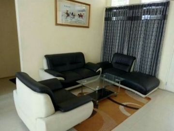 BUYER ONLY ) Turun harga dari 2,7M ke 2,5M!!!! Royal Residence luas tanah 9x18 dan full furnished lhoooooo!!!