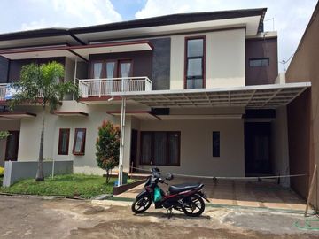 Rumah Strategis @Cluster Imperial Dago Dekat Kawasan Cigadung, Tubagus Ismail, Dipatiukur dan Cimbuleuit