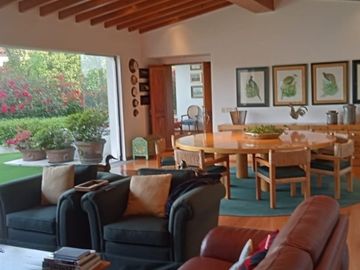 CASA EN VENTA EN BOSQUES DE LAS LOMAS