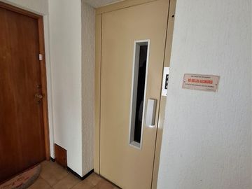 Amplio, 145m2 con terraza,3 dorm. 3 baños, estacionamiento
